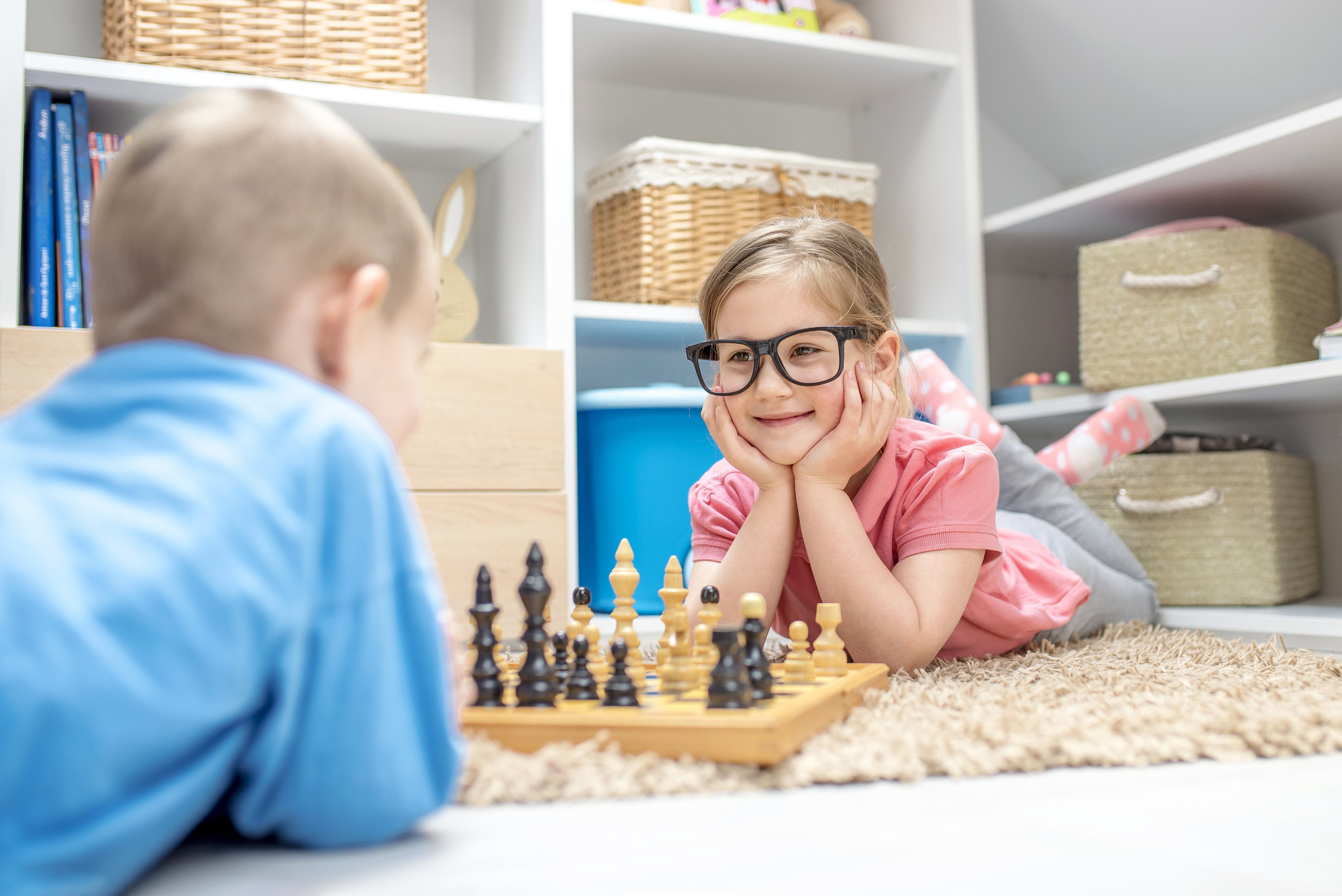 Accompagner un enfant pour apprendre à jouer aux échecs